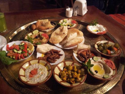 Mezze buffet (vanaf 4 personen, prijs is per persoon)